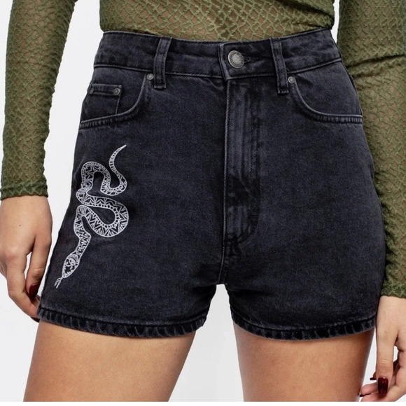 Disturbia Eden High Waist Shorts - Picture 3 of 5